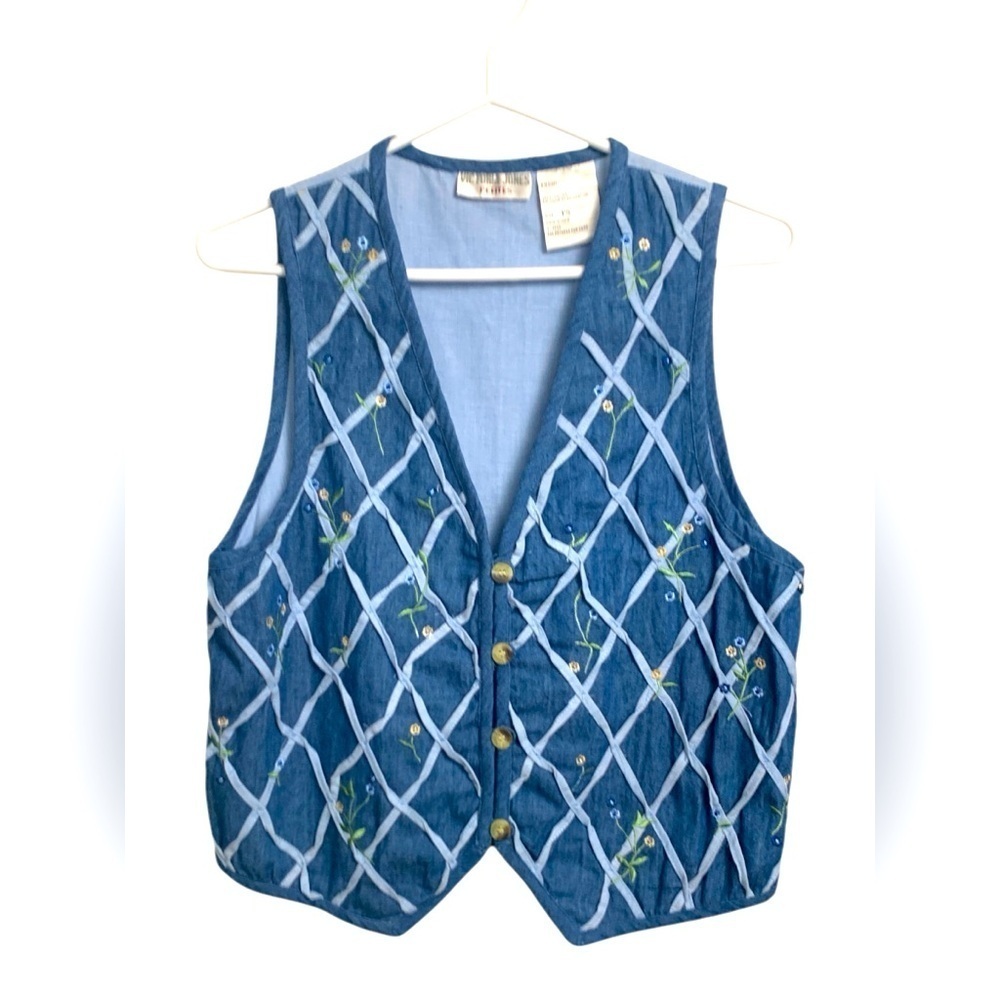 Victoria Jones Petite Vest w Embellishments & Embroidery, 100% cotton, buttons